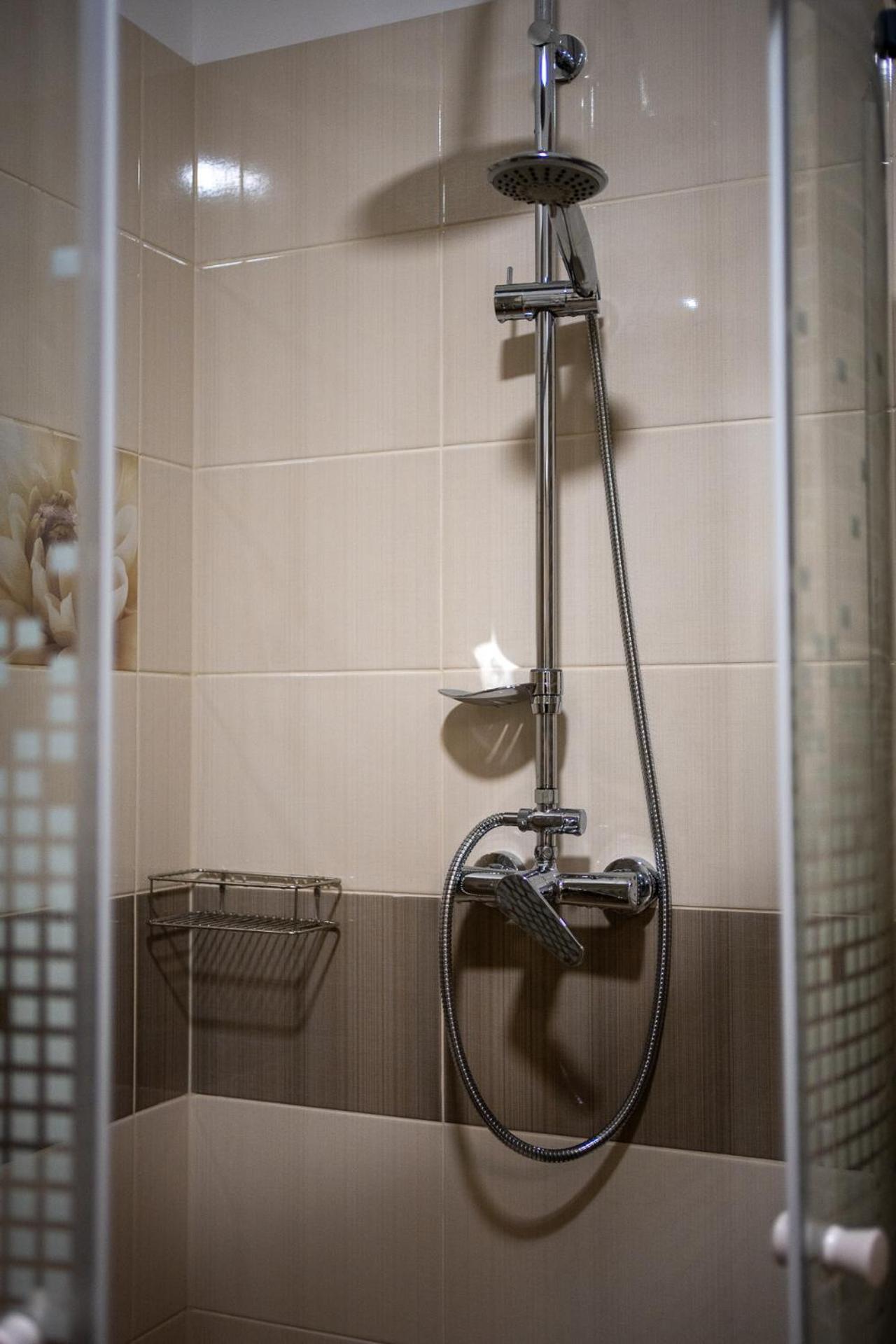 Holiday Apartmanhaz Дьюла Экстерьер фото