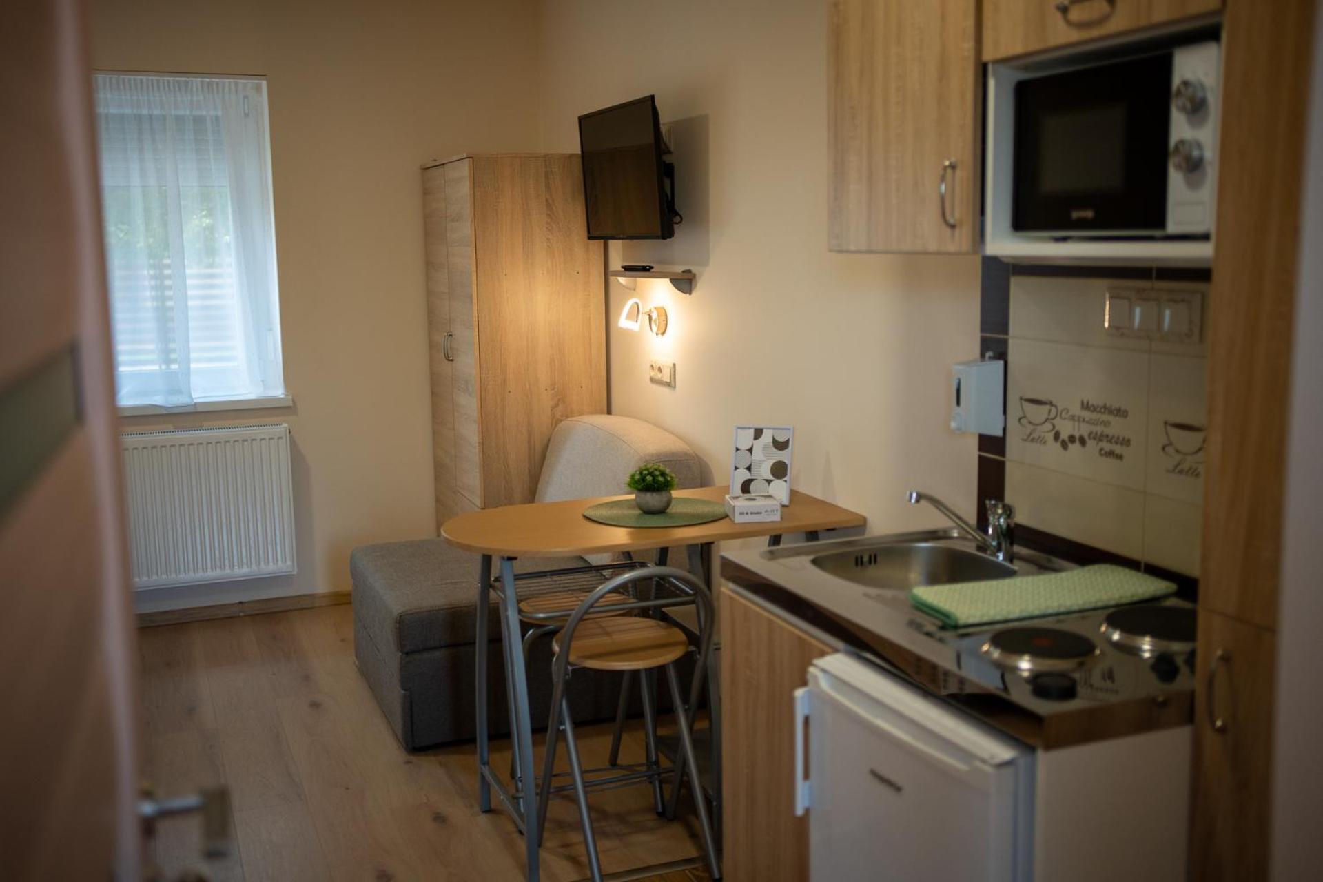 Holiday Apartmanhaz Дьюла Экстерьер фото